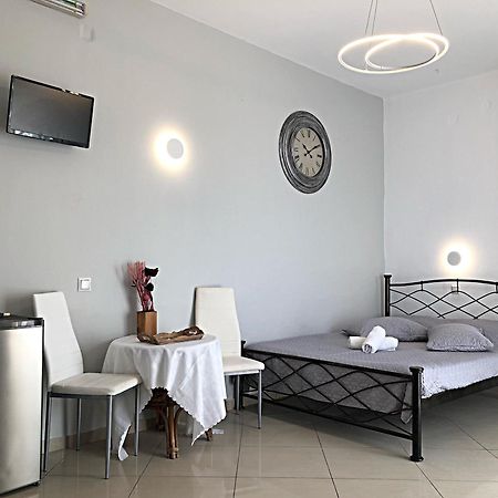 Lefteris Traditional Rooms Фира Екстериор снимка