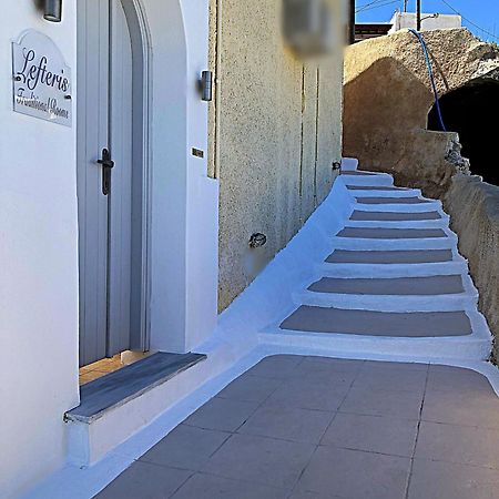 Lefteris Traditional Rooms Фира Екстериор снимка