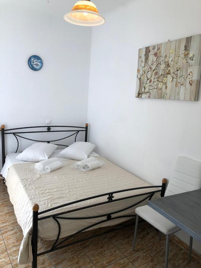 Lefteris Traditional Rooms Фира Екстериор снимка