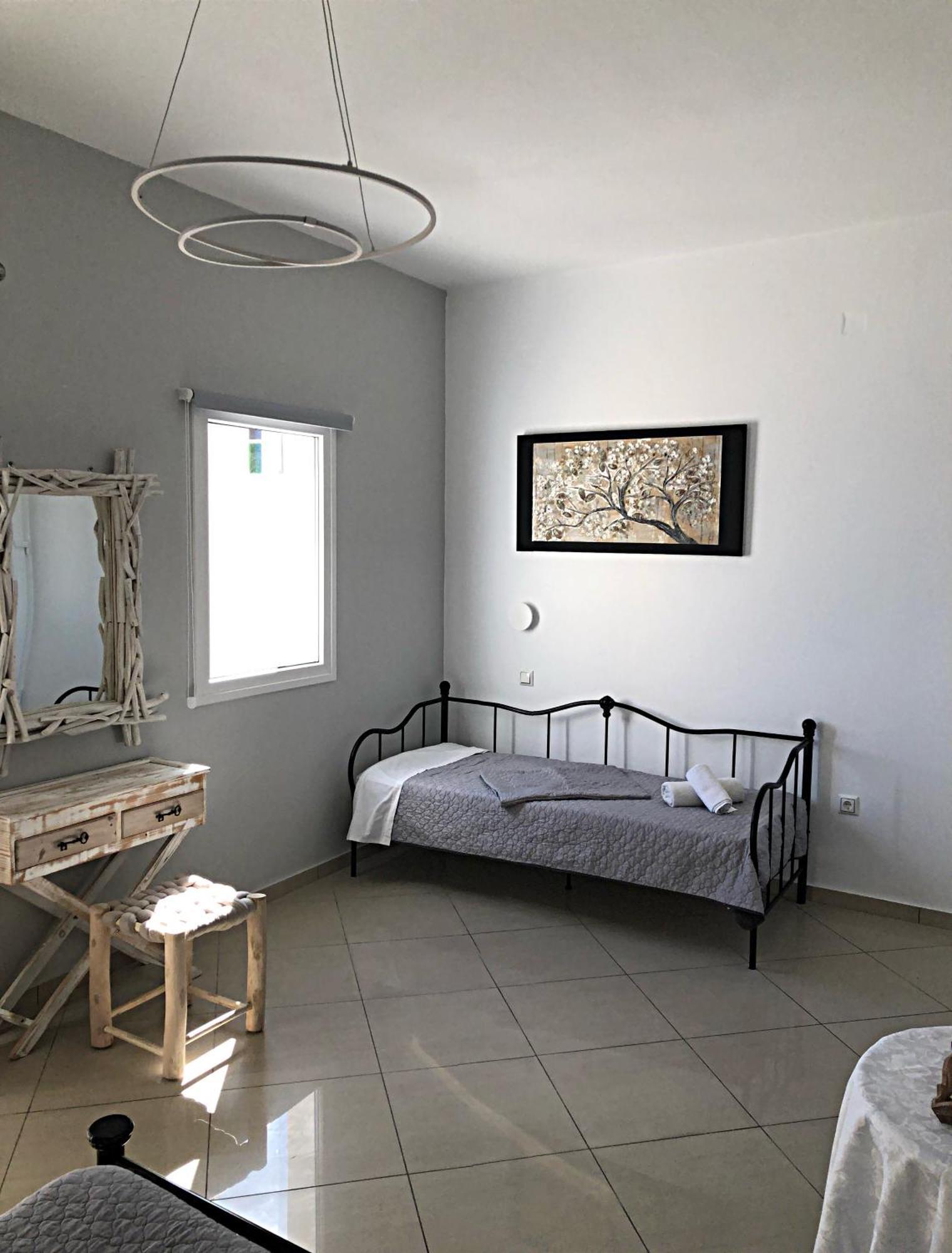 Lefteris Traditional Rooms Фира Екстериор снимка
