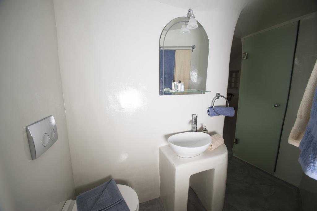 Lefteris Traditional Rooms Фира Екстериор снимка