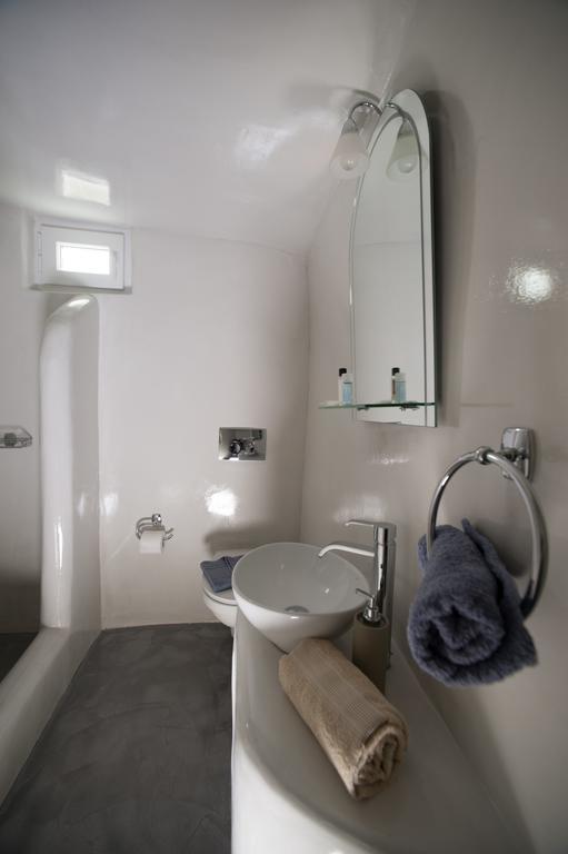 Lefteris Traditional Rooms Фира Екстериор снимка