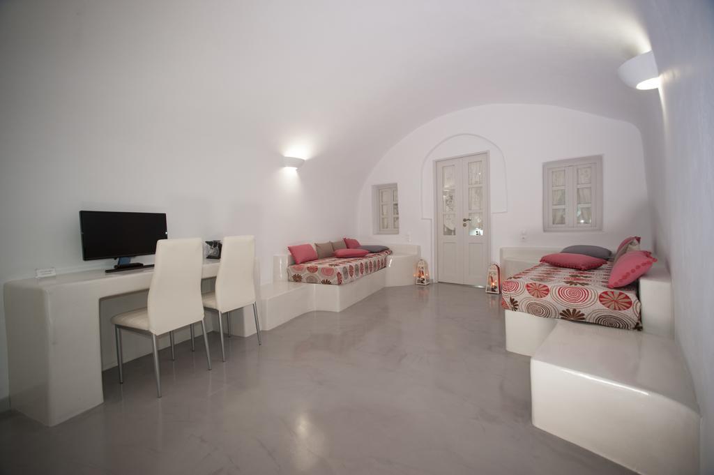 Lefteris Traditional Rooms Фира Екстериор снимка