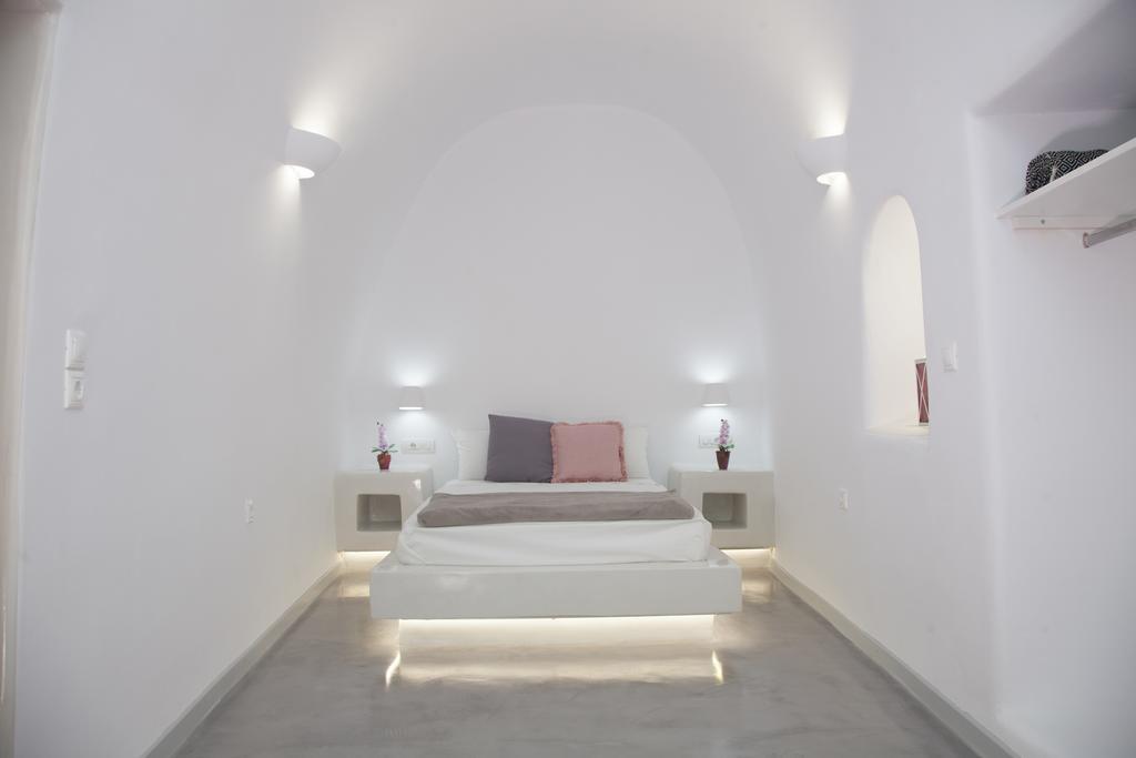 Lefteris Traditional Rooms Фира Екстериор снимка