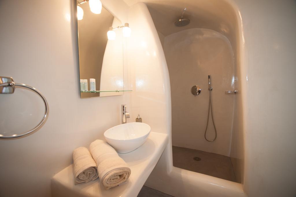 Lefteris Traditional Rooms Фира Екстериор снимка