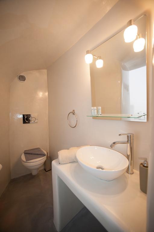 Lefteris Traditional Rooms Фира Екстериор снимка