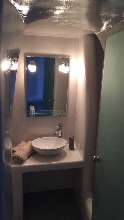 Lefteris Traditional Rooms Фира Екстериор снимка