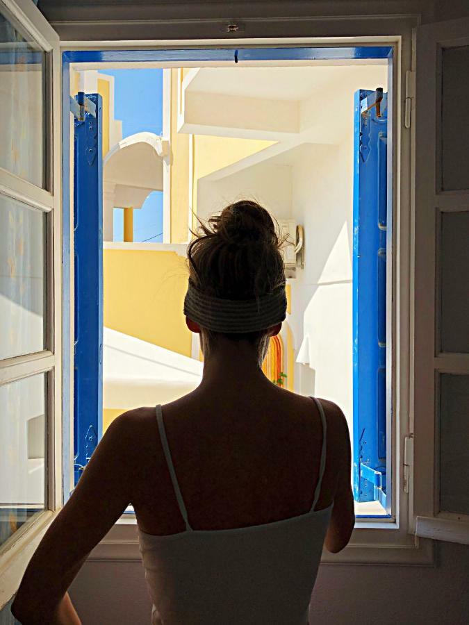 Lefteris Traditional Rooms Фира Екстериор снимка